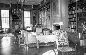 Oxmoor library, 1950s. Bullitt Family Papers, The Filson Historical Society