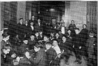 Children enjoying games and supervised recreation at Neighborhood House.  From the 1910 Neighborhood House Annual Report.  Filson Manuscript Collection